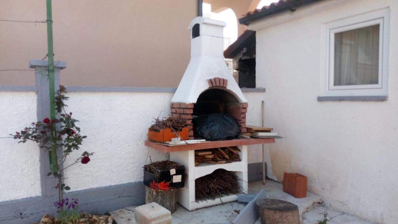 Apartmani Matovina ヴィル エクステリア 写真