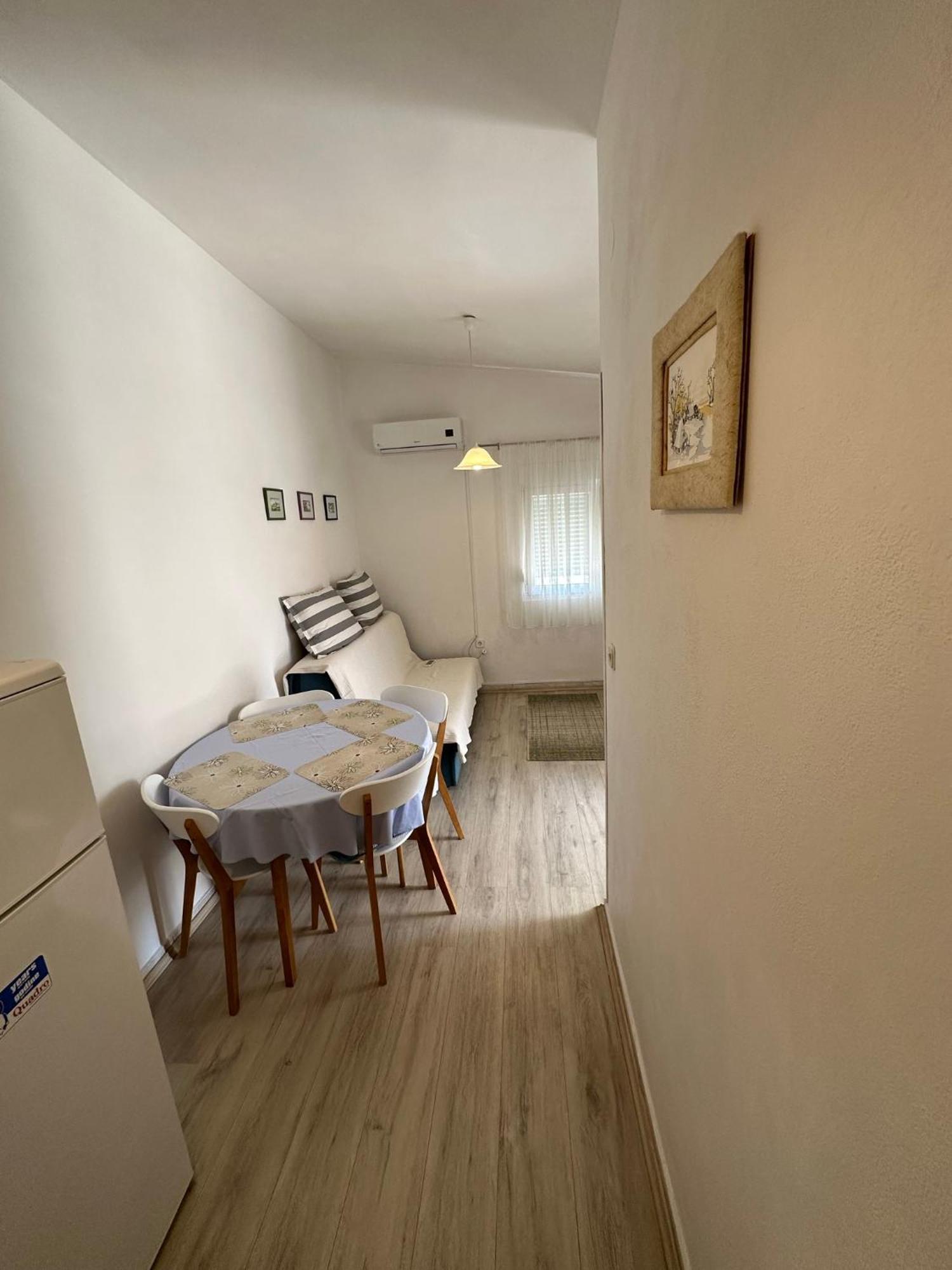 Apartmani Matovina ヴィル エクステリア 写真